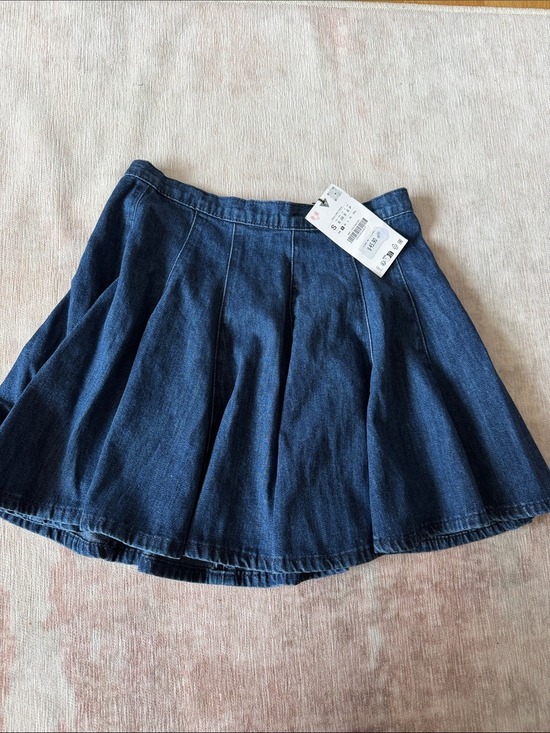 Zara Dresses & Skirts - Zara Denim Mini Skirt Small